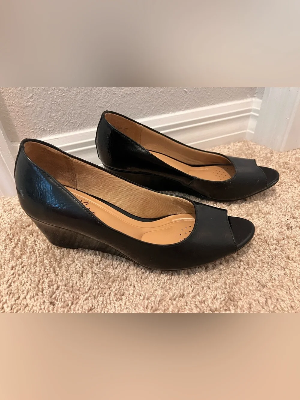 Abella True Comfort Black Peep Toe Wedge Pumps Career Shoes - Size 8